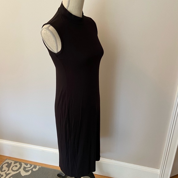 Black Dress - Picture 2 of 5